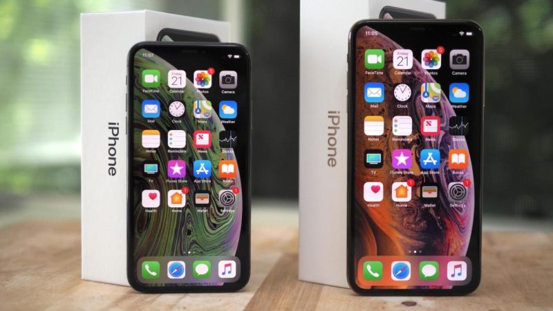 IPhone XS Max crushes XS in early sales, Apple analyst says